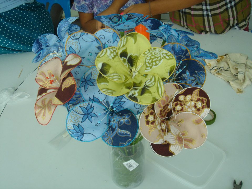 Fabric flowers taught by Maggie and Penn